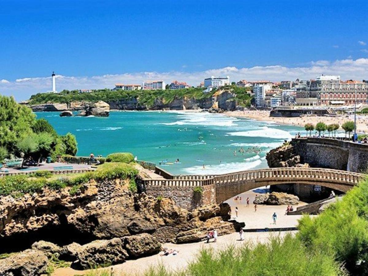 Charmant Studio En Centre-Ville Avec Piscine Proche Grande Plage - Fr-1-3-410 Biarritz Zewnętrze zdjęcie